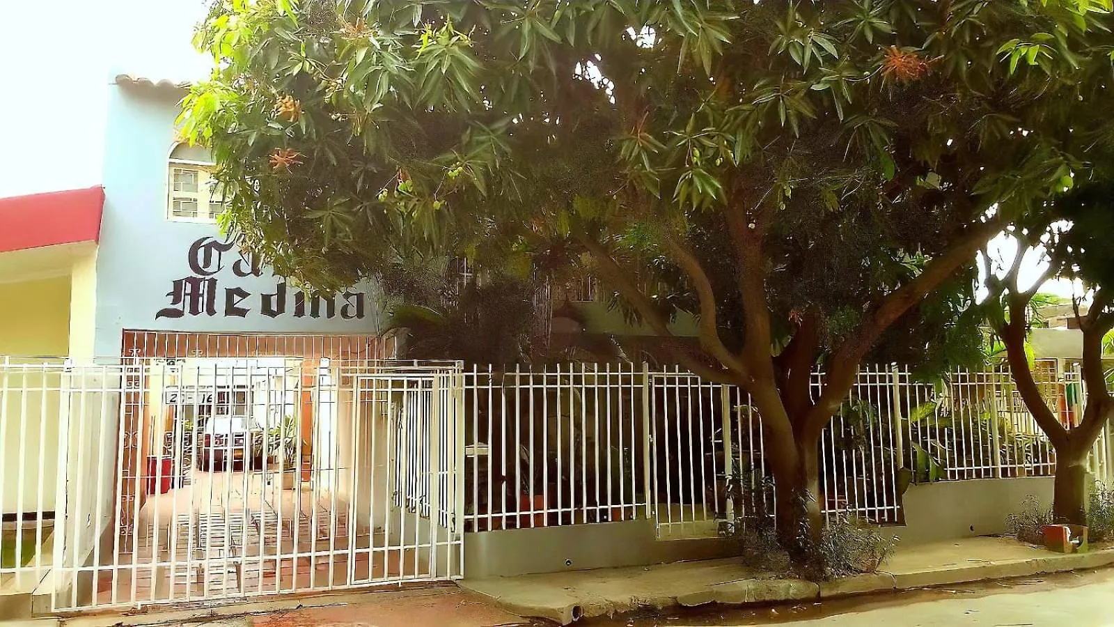 Guest house Hostal Casa Medina Calle 16 # 20 -114 Barrio Jardin Santa Marta  Colombia
